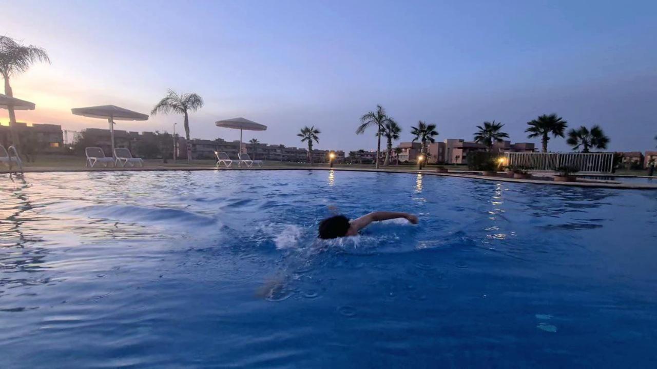 Appartement De Luxe Avec Jardin Vue Sur La Piscine Golf Securise 24H Sur 24 A 5 Minutes De L Aeroport 马拉喀什 外观 照片
