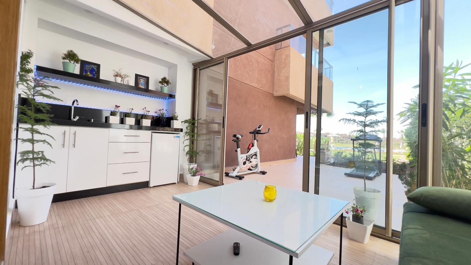 Appartement De Luxe Avec Jardin Vue Sur La Piscine Golf Securise 24H Sur 24 A 5 Minutes De L Aeroport 马拉喀什 外观 照片